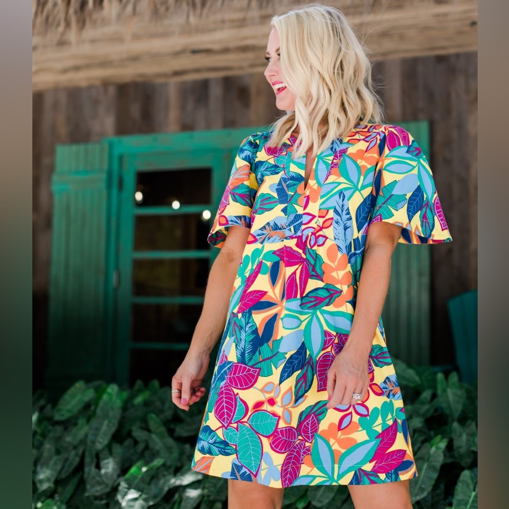 Vibrant Multicolor Leaf-Print Shift Dress